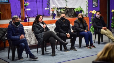 Laura Guazzaroni encabezó una reunión con vecinos e integrantes de la Pastoral Unida de Garín