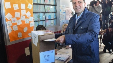 PASO: Sergio Massa votó junto a Malena Galmarini