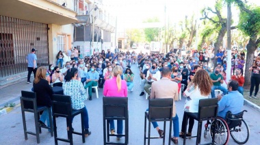 La intendenta de Cañuelas firmó acuerdos para obras viales y educativas