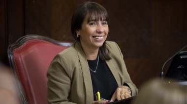 Florencia Barcia presentó una solicitud de informe para saber quiénes son los destinatarios de la tercera dosis de la vacuna