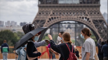 Por primera vez desde el inicio de la pandemia, Francia registró más de 100.000 casos de COVID-19