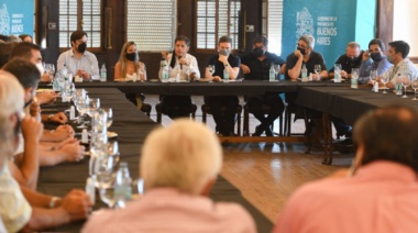 Kicillof se reunió con representantes del sector productivo en Miramar