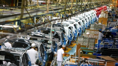 La industria y la construcción crecieron con subas de 15,8% y 30,8%, respectivamente