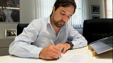 Kreplak entregó un apoyo financiero de 76 millones de pesos para 14 hospitales