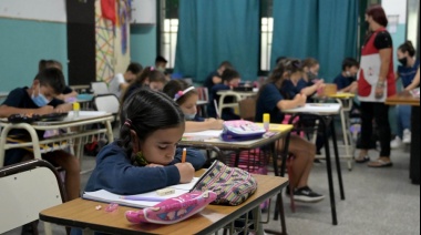 Anuncian mesas de trabajo en Educación "para avanzar con la extensión horaria en escuelas"