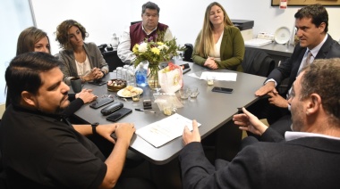 Legisladores bonaerenses de Juntos buscan regular la actividad de los food trucks