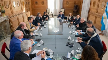 Malena Galmarini: "Estamos construyendo 2.500 kilómetros de redes de agua y cloacas”