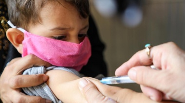 Se autorizó la aplicación de dosis de refuerzo en niños de 5 a 11 años contra el Covid