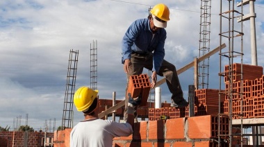 La tasa de desocupación bajó al 7% en el primer trimestre del año