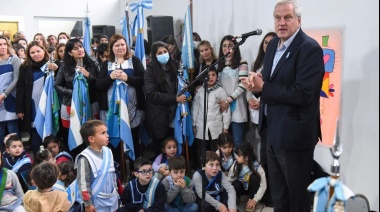 Perczyk inauguró un jardín y aseguró que es el lugar "donde tienen que estar los chicos"