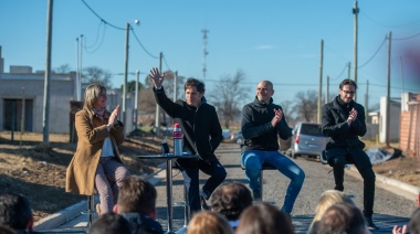 "Estamos orgullosos de ser la provincia que más produce, no necesitamos ser la más glamorosa", afirmó Kicillof