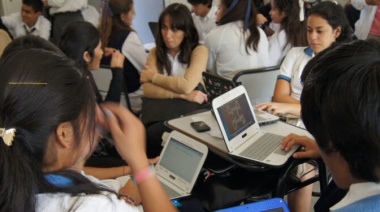 Consejeros escolares de Juntos: “No interpreten a la educación como un gasto”