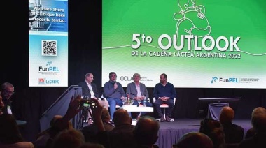Javier Rodríguez: “Estamos ayudando a revertir la crisis del sector lechero"