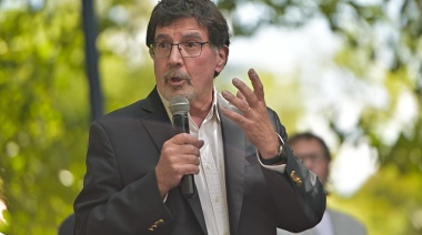 Para Sileoni, el sistema educativo “no se puede conducir desde el dinero"