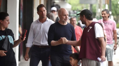 Larreta visitó Esteban Echeverría y charló con los vecinos