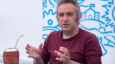 Para Larroque, lo que se busca es “correr a Cristina del escenario electoral”