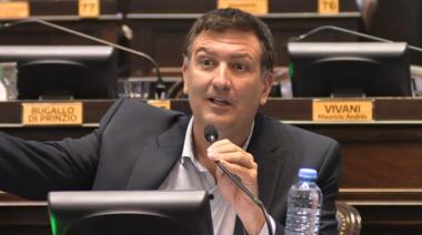 Diputado del FdT cuestionó el cambio de las tradicionales baldosas de La Plata