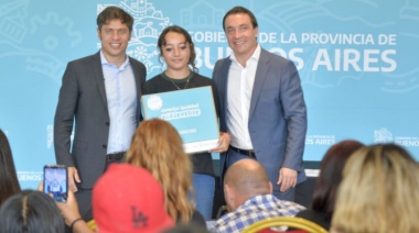 Kicillof a Vidal: "Volvimos a entregar computadoras y a conectar escuelas a internet"