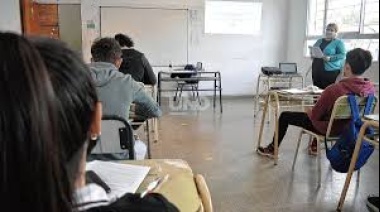 Otra vez los cruces tras una propuesta para modificar régimen académico y un sistema híbrido de calificación