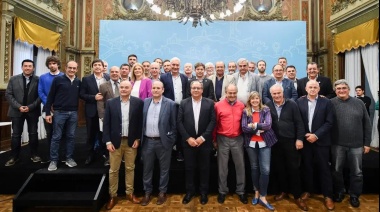 La mayoría de los municipios bonaerenses  ya firmaron el  convenio con Kicillof  por obras