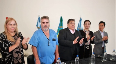 José C. Paz: Ishii promueve vínculos profesionales entre el Hospital Oncológico local y el Mútua de Terrassa, de Barcelona