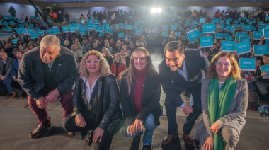 Malena Galmarini a los jóvenes:“No dejen que les digan que la única salida que tienen es Ezeiza"