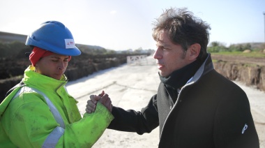 De lleno en la campaña, Kicillof recorrió tres municipios de la Primera Sección