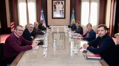Reunión con intendentes radicales: provincia analiza la puesta en marcha del paquete anunciado por Nación