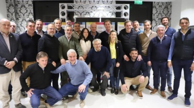 Santilli y los intendentes del PRO y un cónclave para apoyar a Grindetti