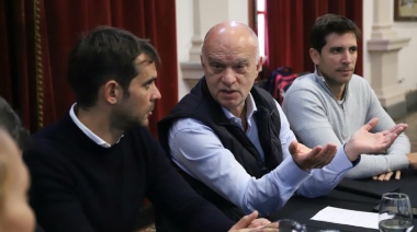 Grindetti acomodó sus filas en San Nicolás  para relanzar la campaña en la segunda sección