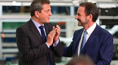 Sujarchuk: "Massa propone sumarle valor a los recursos del país y Milei propone rematarlos"
