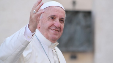 El papa Francisco llamó a Javier Milei para felicitarlo por el triunfo en el balotaje