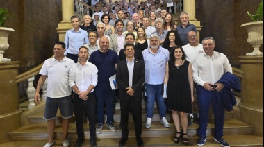 Kicillof suma adhesiones: se reunió con pymes industriales y prepara una cumbre en la costa