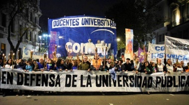 Ante el ajuste presupuestario, docentes universitarios realizan un paro nacional