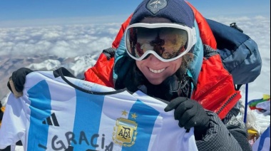 Una argentina escaló el Everest y completó el desafío más dificil del montañismo