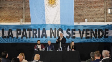 Ferraresi llamó a “volver a construir gobiernos que transformen la vida del pueblo”