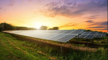 Presentaron un proyecto para que las PyMES platenses inviertan en paneles solares