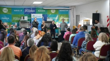 Pablo Descalzo entregó maquinarias y herramientas a emprendedores