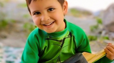 Amigos por Lihuen: tiene 3 años, un extraño cáncer de lengua y necesita $300 millones para ser operado en Barcelona