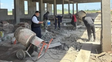 Ishii supervisó el avance del nuevo laboratorio de medicamentos 
