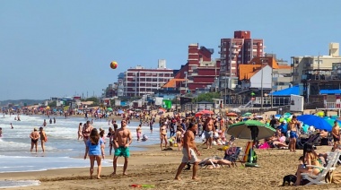 Villa Gesell celebra su 93 aniversario y la apertura de la temporada 2025