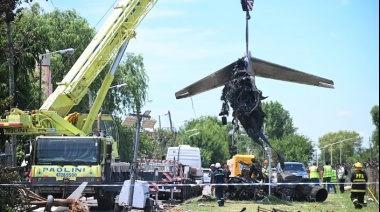 Tragedia de San Fernando: retiraron los restos del avión y comenzó la demolición de la casa afectada
