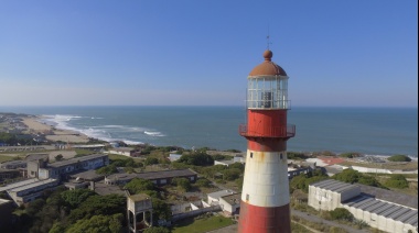 Paradas imperdibles de este verano 2025: faros de la costa bonaerense