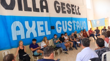 Referentes de 13 municipios dieron su apoyo a Kicillof en Villa Gesell