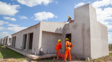 Batakis habló de récord histórico de construcción de viviendas en la PBA