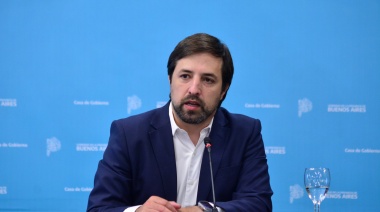 Kreplak contra Milei: “Muestra ignorancia, maldad y homofobia”