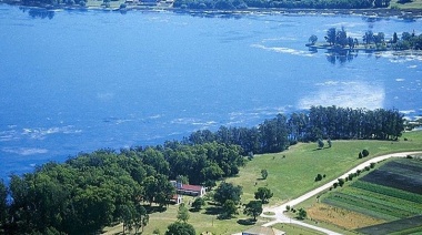 Escapada con paisajes únicos: el maravilloso pueblo a cuatro horas de Buenos Aires para disfrutar de las sierras y el mar a la vez