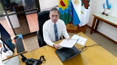 Gray dispara contra Milei y llama a abrir el peronismo