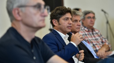 “Los gobiernos con tendencia autoritaria siempre necesitaron de una prensa cómplica”, dijo Kicillof