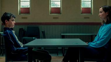 Uno por uno, los códigos oscuros y secretos de "Adolescencia", la exitosa miniserie de Netflix
